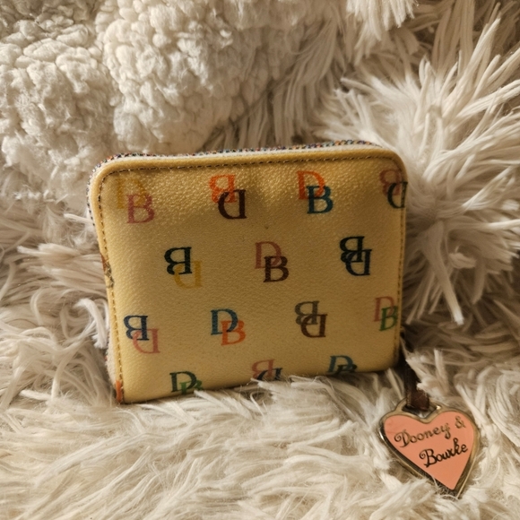 🩷2pc Dooney & Bourke Y2K Cream Monogram DB Insignia Shoulder Bag & Zip Wallet - Picture 5 of 11